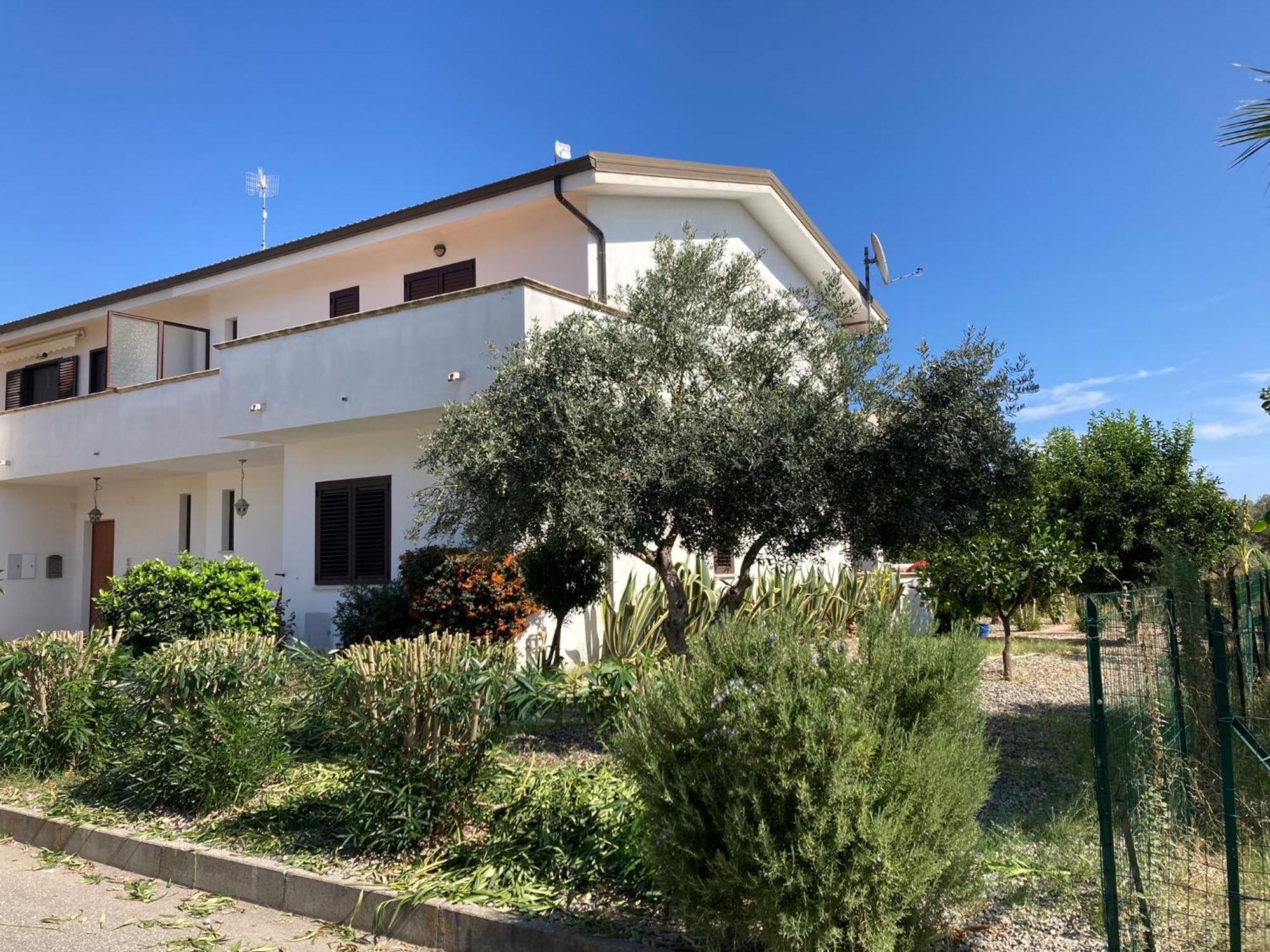 Apartment F24 Stignano Favaco Foca Екстер'єр фото